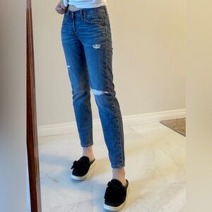 Levi's 501 tapered jeans